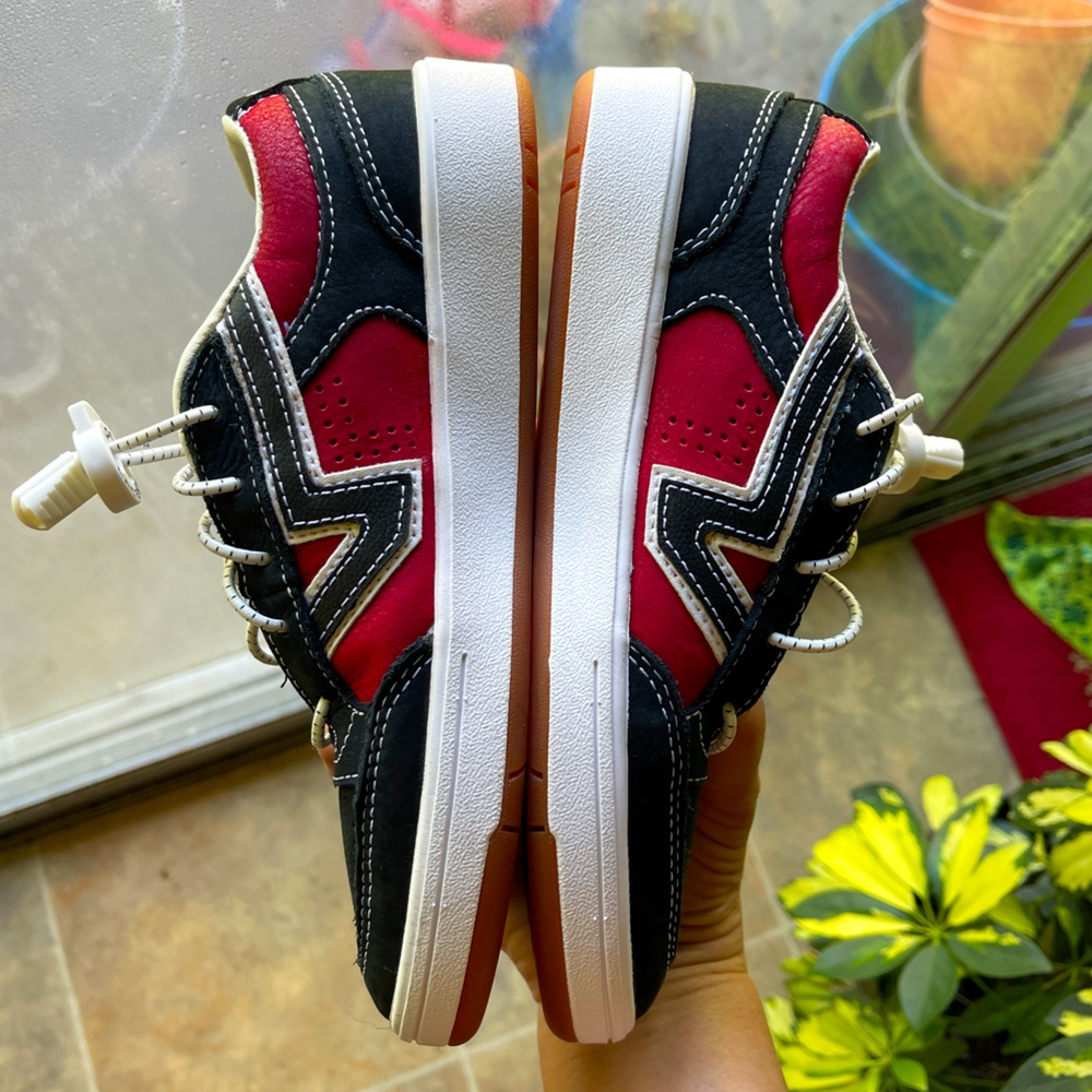 🔴⚫️⚪️NWOT VANS ComfyCush Kicks Boys SZ4 Girls 5.5